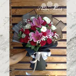 Hand Bouquet BQ 022